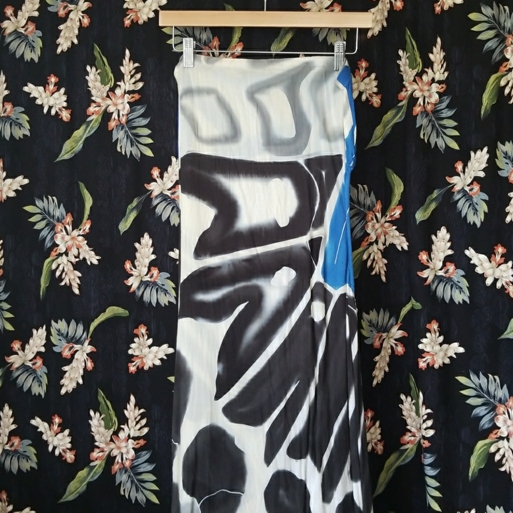 Indah cut out maxi